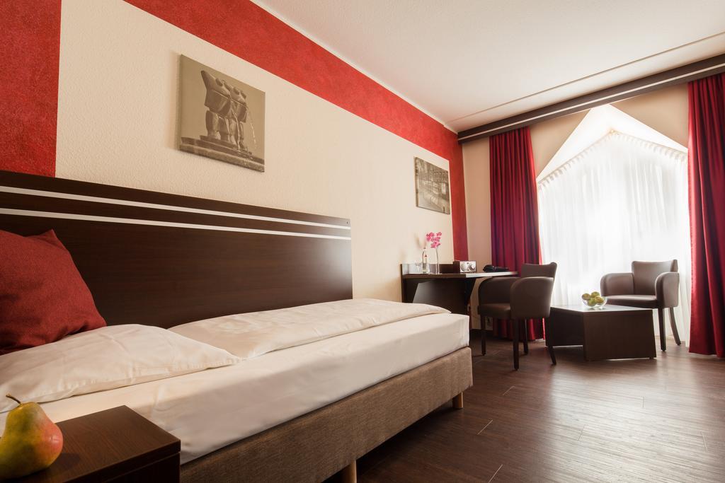 Hotel Am Stern Brühl Pokoj fotografie